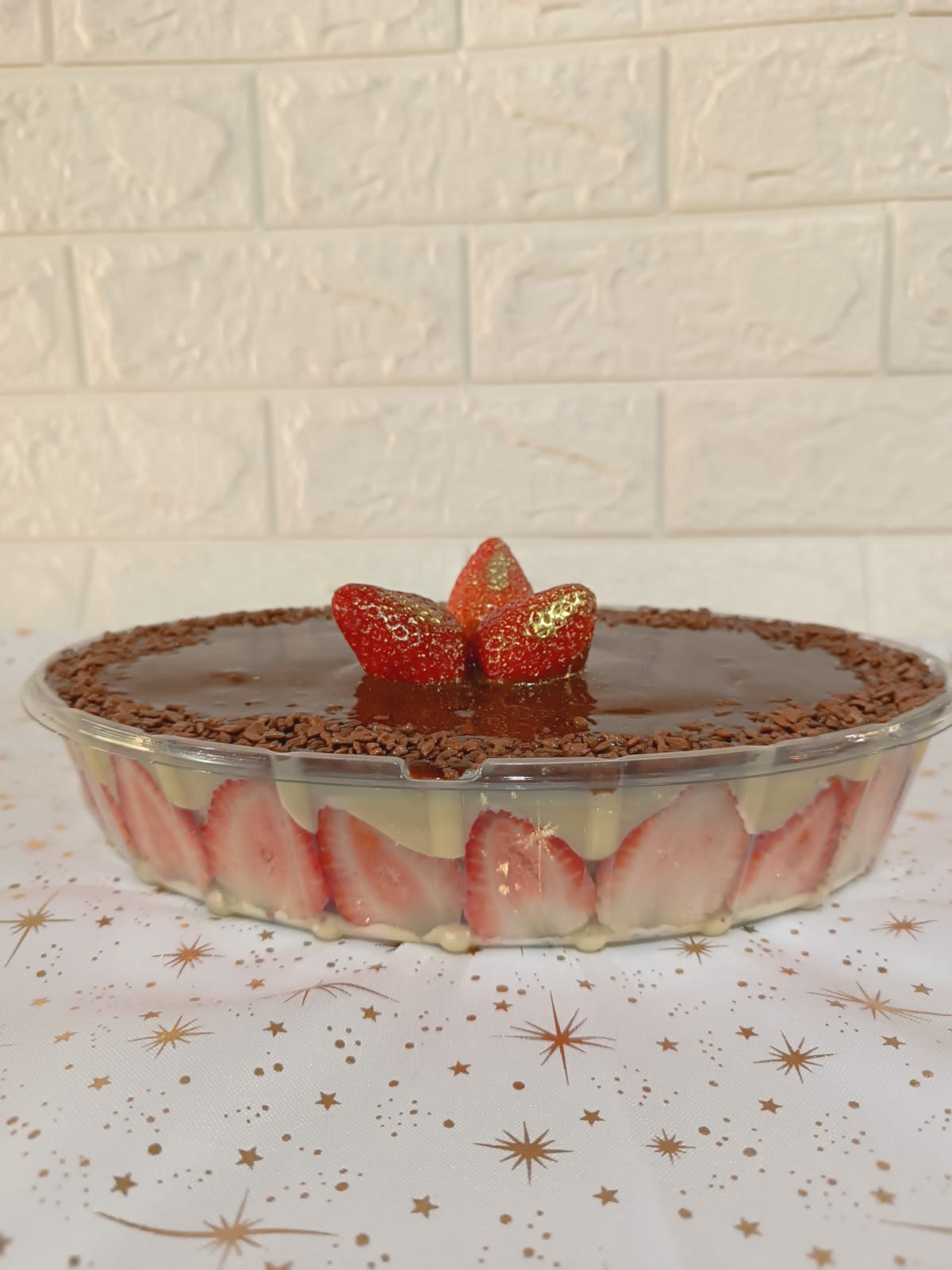 Sobremesa de morango com chocolate
